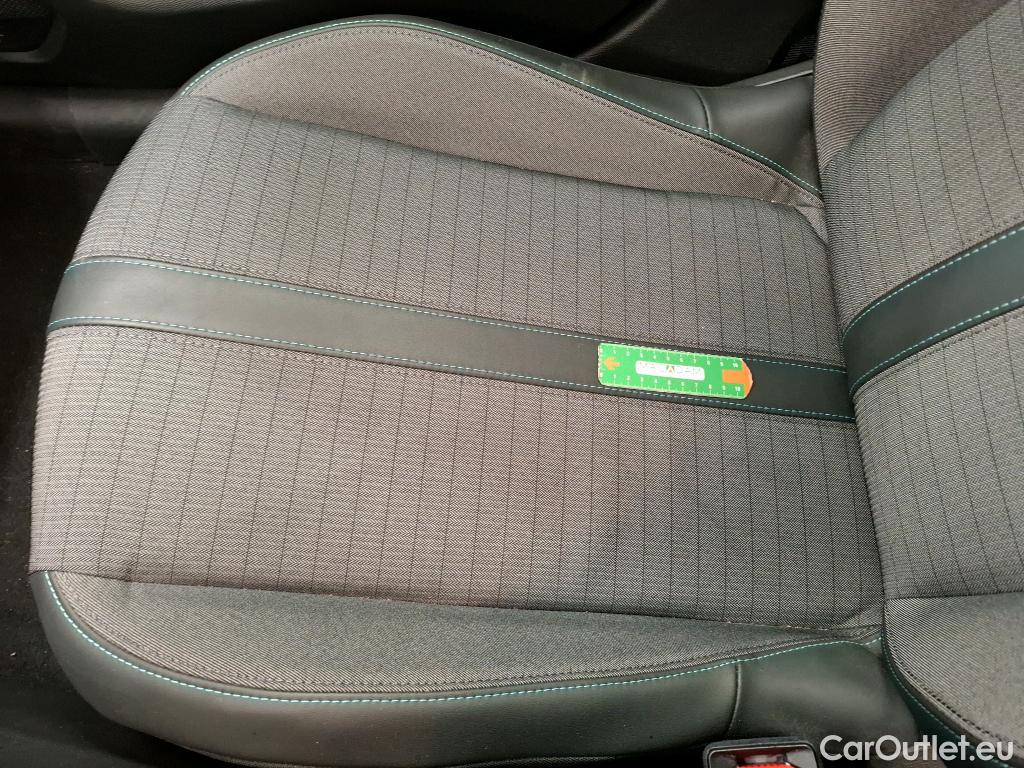  Peugeot  208  Allure 1.2 PureTech 100CV BVM6 E6d #16