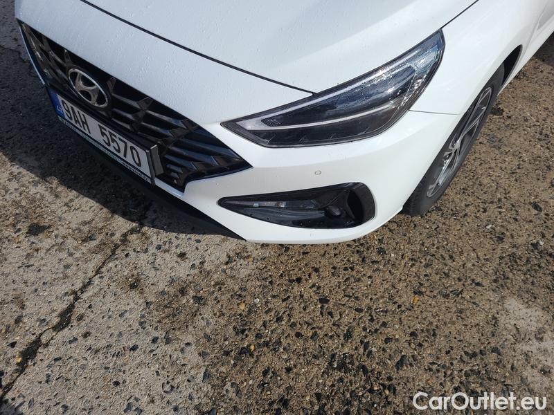  Hyundai  i30   cw (PD)(2017->)  kom.1.5T-GDI Smart 5d #4