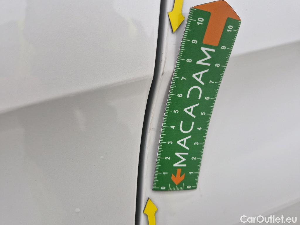  Peugeot  3008  Allure Pack 1.5 HDi 130CV BVA8 E6d #26