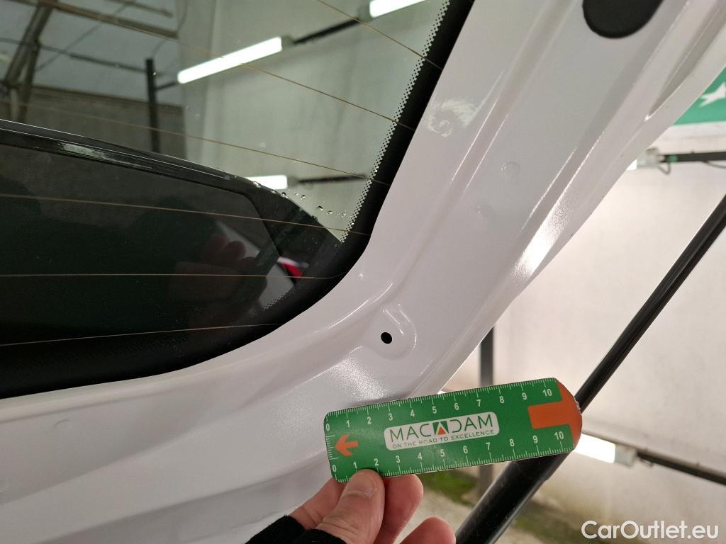  Peugeot  208  Allure 1.2 PureTech 100CV BVM6 E6d #17