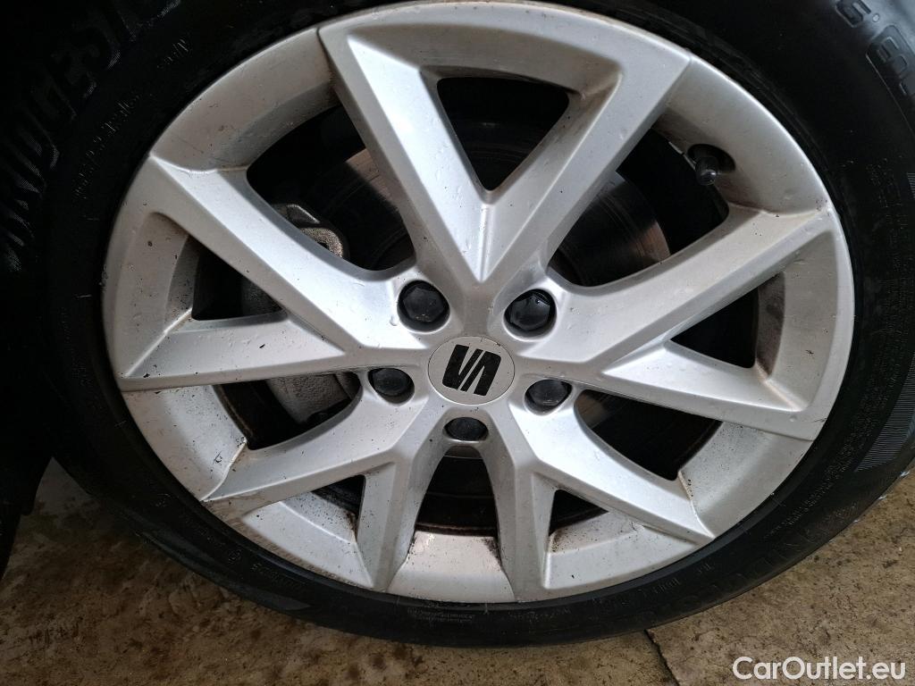  Seat  Leon SEAT  Sportstourer / 2020 / 5P / Break 1.0 eTSI 110 DSG S&S Style Business #1