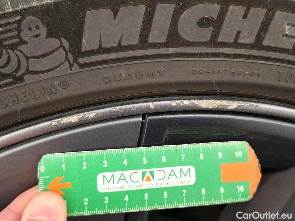  Tesla  Model 3 TESLA  / 2018 / 4P / Berline Propulsion #17