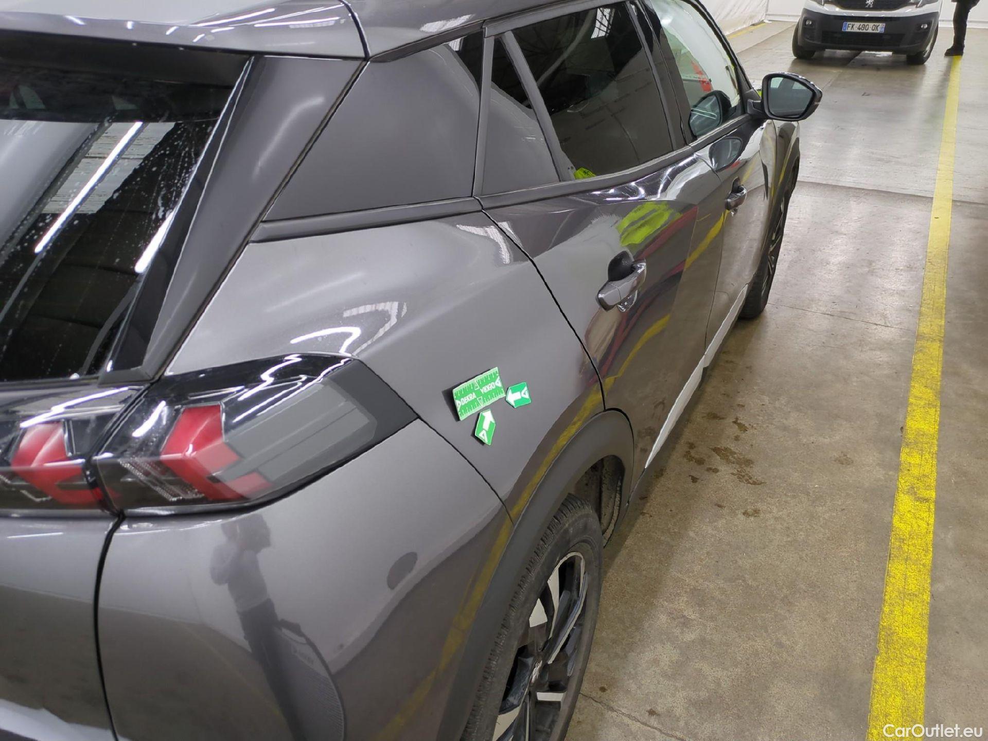  Peugeot  2008  Allure Pack 1.2 PureTech 100CV BVM6 E6d #8