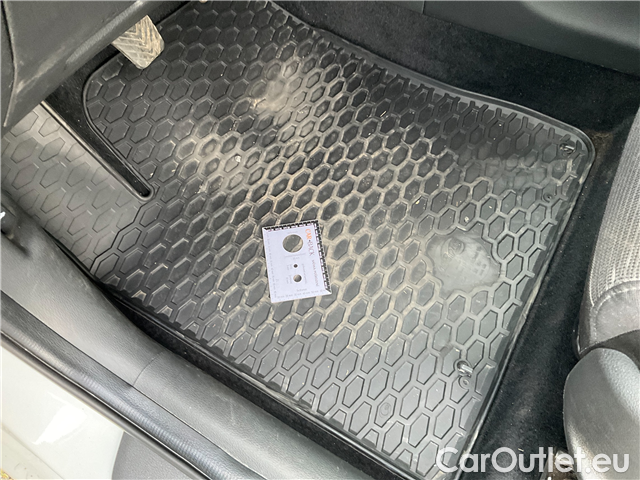  Hyundai  i30  kom.1.0TGDI Family Comf #22