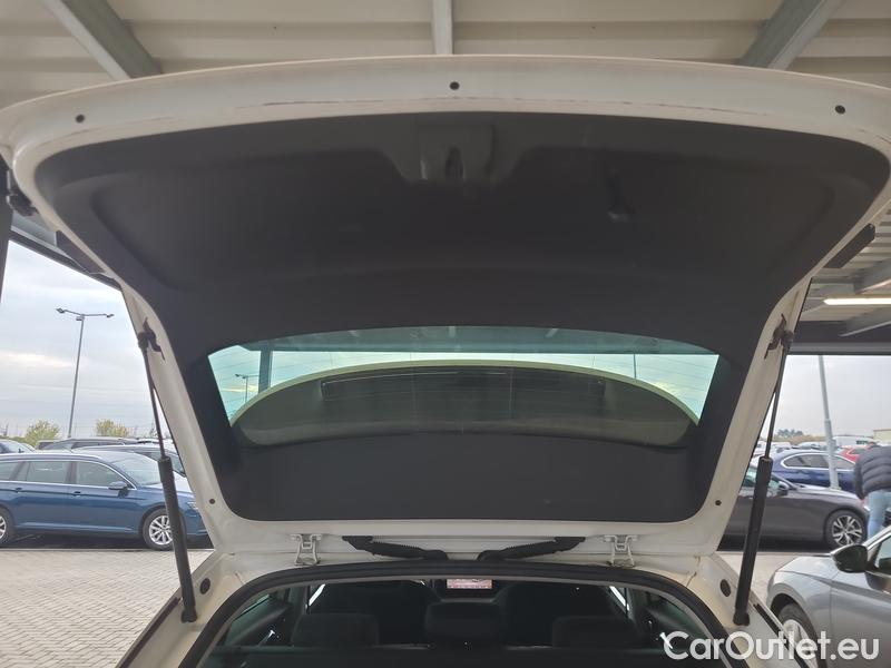  Skoda  Octavia  Combi (NX3)(2020) Oct.Combi 1.5TSI 110 Style #8