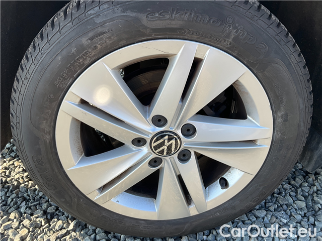  Volkswagen  Golf  Var.1.0TSI 81 Life 5d #7