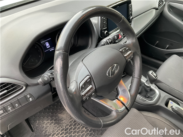  Hyundai  i30  kom.1.0TGDI Family Comf #25