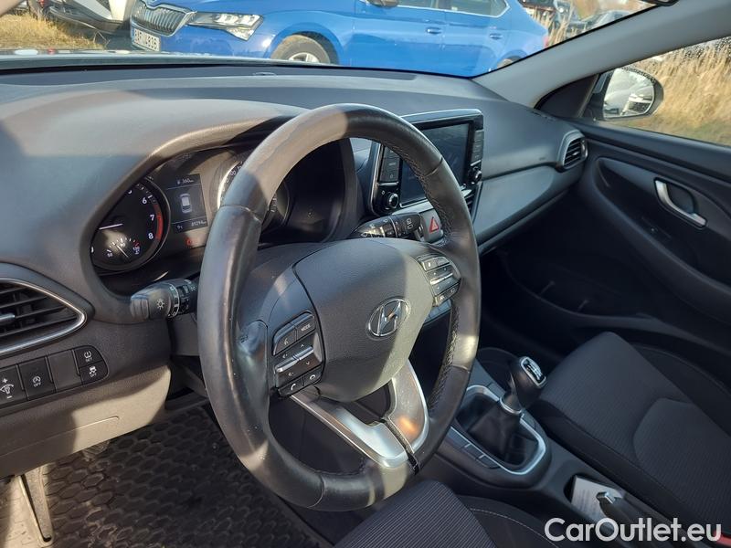  Hyundai  i30  (PD)(01.2017  ->)  kom.1.0TGDI 120 Comfort #4