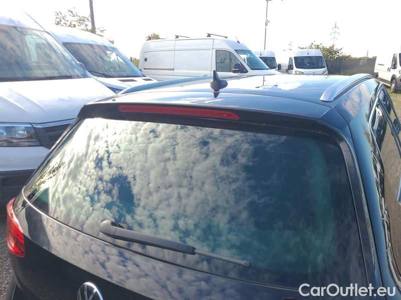  Volkswagen  Passat  Variant (CB5) (2019) Pas.Var.2.0TDI 140 Elegance AT #32