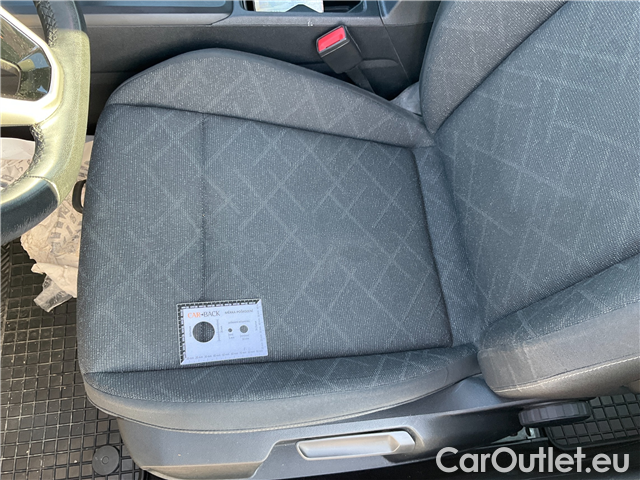  Volkswagen  Golf  Var.1.0TSI 81 Life 5d #14