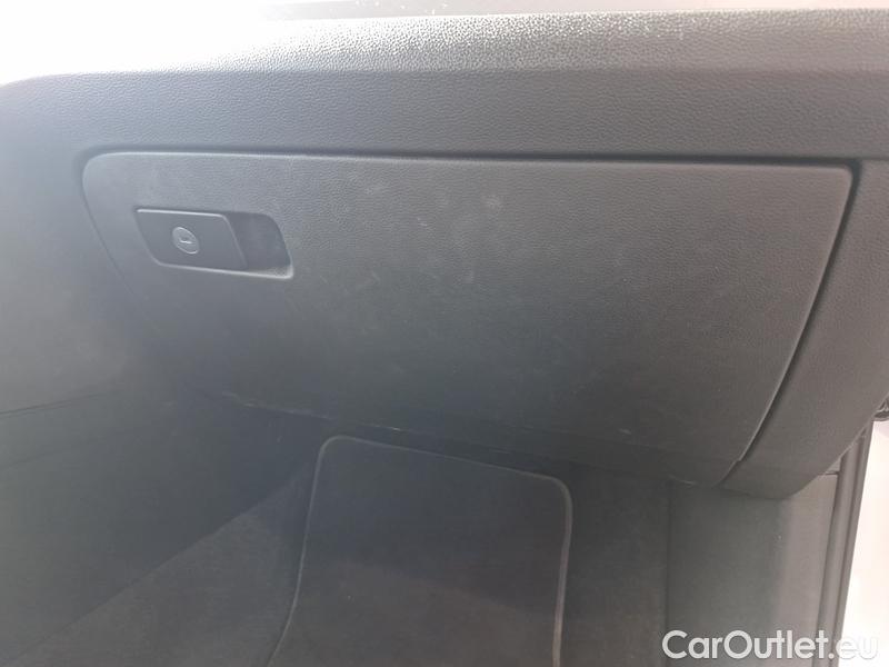  Volkswagen  Passat  Variant (CB5) (2019) Pas.Var.2.0TDI 110 Business AT #22