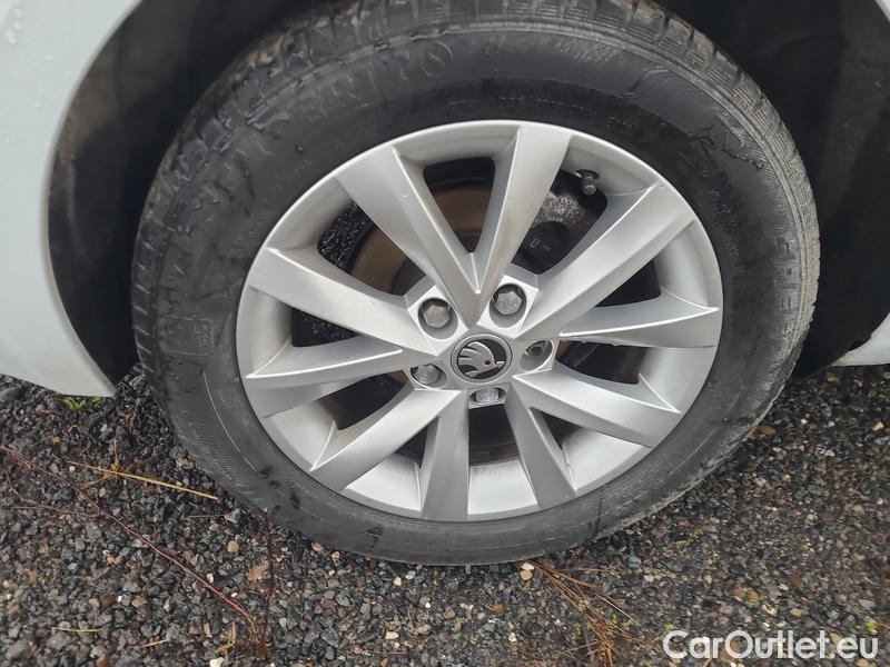  Skoda  Octavia  Lim.  (5E3)(03.2017->)  1.5TSI 110 Style AT #11