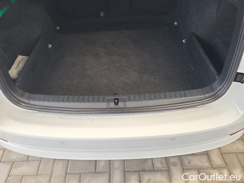  Skoda  Octavia  Combi (NX3)(2020) Oct.Combi 1.5TSI 110 Style #11