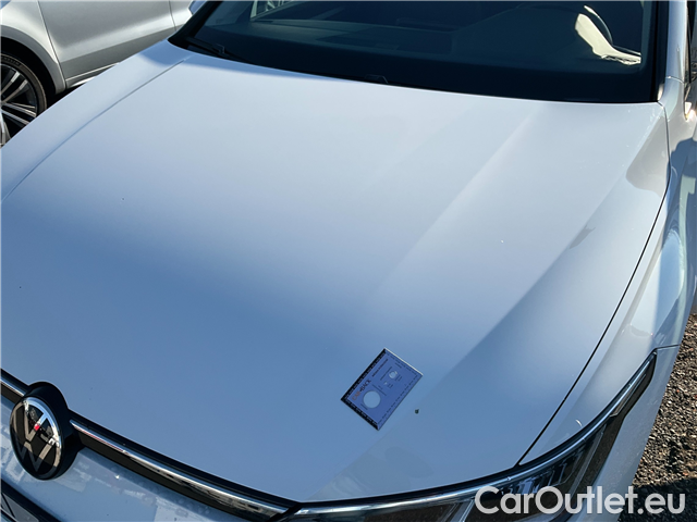  Volkswagen  Golf  Var.1.0TSI 81 Life 5d #2