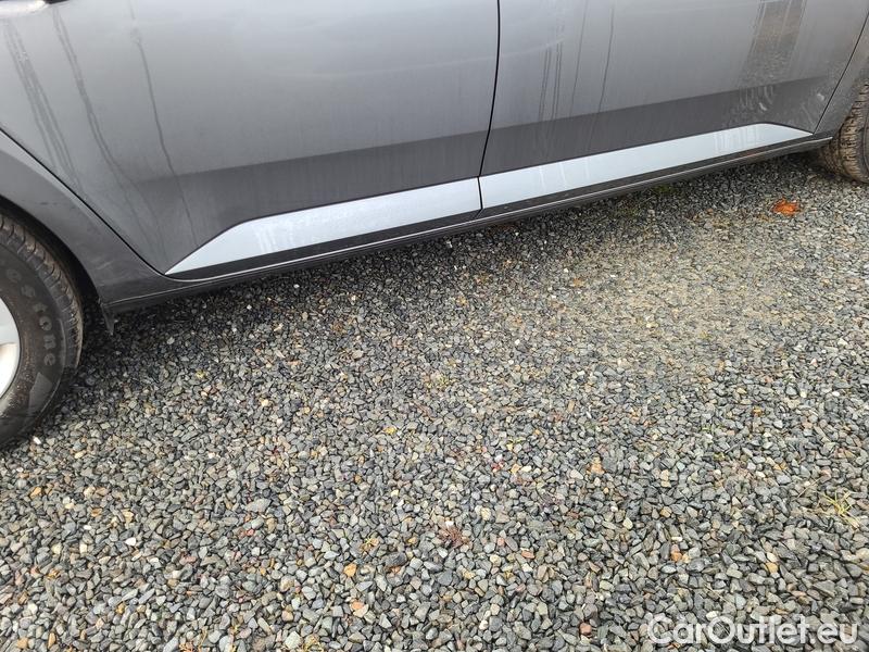  Skoda  Superb  Combi (3T5)(2010) Sup.C.FL2.0TDI 110 Ambition #14