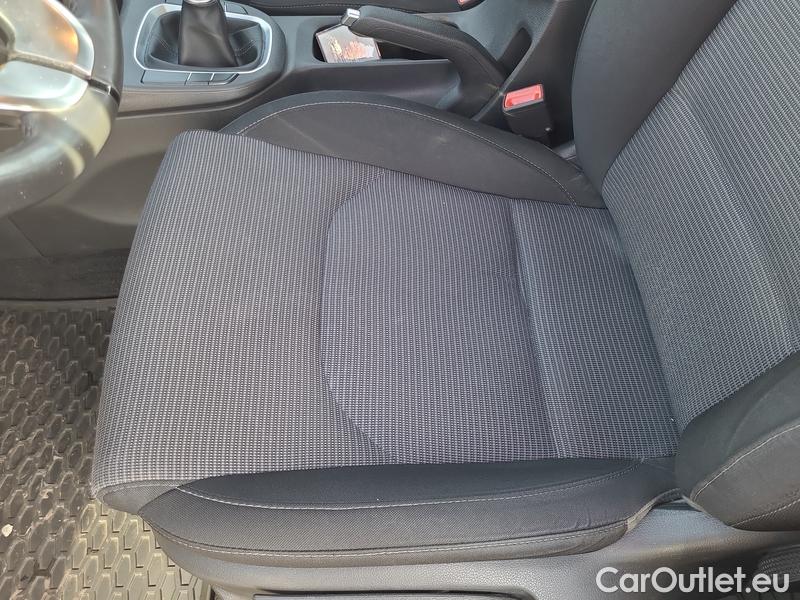  Hyundai  i30  (PD)(01.2017  ->)  kom.1.0TGDI 120 Comfort #5