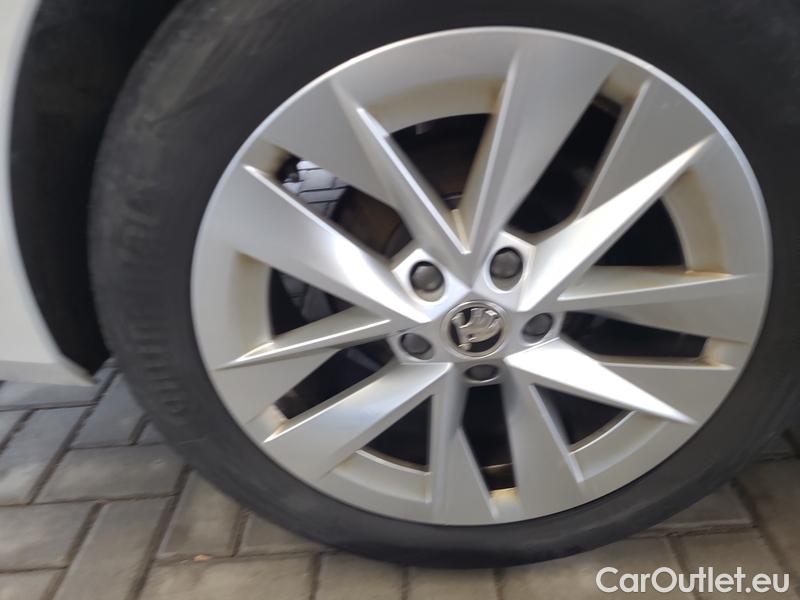  Skoda  Octavia  Combi (NX3)(2020) Oct.Combi 1.5TSI 110 Style #25