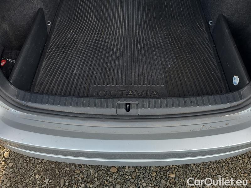  Skoda  Octavia  Combi (NX3)(2020) Oct.Combi 2.0TDI 85 Ambition #10