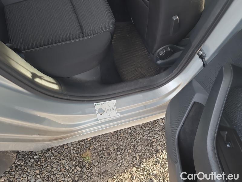  Skoda  Octavia  Combi (NX3)(2020) Oct.Combi 2.0TDI 85 Ambition #6