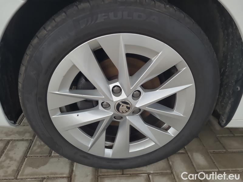  Skoda  Octavia  Combi (NX3)(2020) Oct.Combi 1.5TSI 110 Style #3