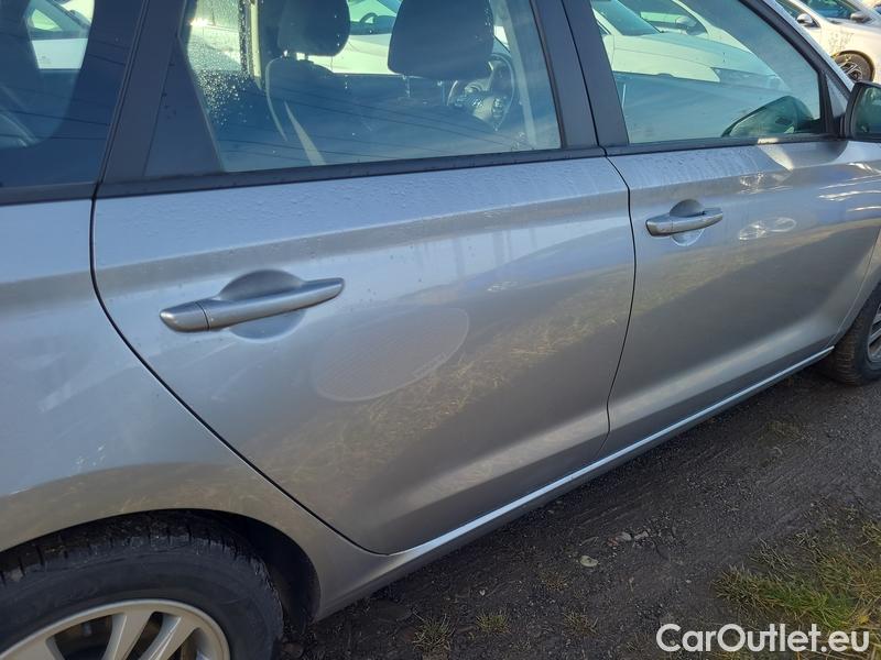  Hyundai  i30  (PD)(01.2017  ->)  kom.1.0TGDI 120 Comfort #2