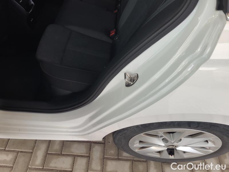  Skoda  Octavia  Combi (NX3)(2020) Oct.Combi 1.5TSI 110 Style #17