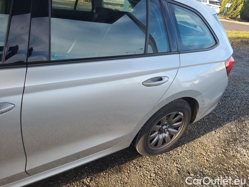  Skoda  Octavia  Combi (NX3)(2020) Oct.Combi 2.0TDI 85 Ambition #4