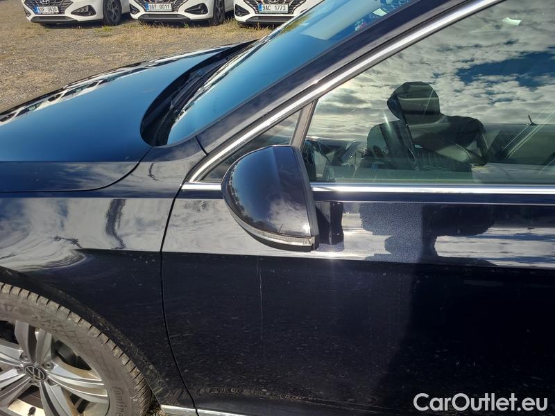  Volkswagen  Passat  Variant (CB5) (2019) Pas.Var.2.0TDI 140 Elegance AT #17