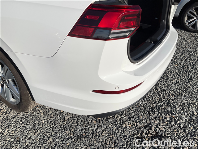  Volkswagen  Golf  Var.1.0TSI 81 Life 5d #9