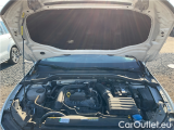  Volkswagen  Golf  Var.1.0TSI 81 Life 5d #9