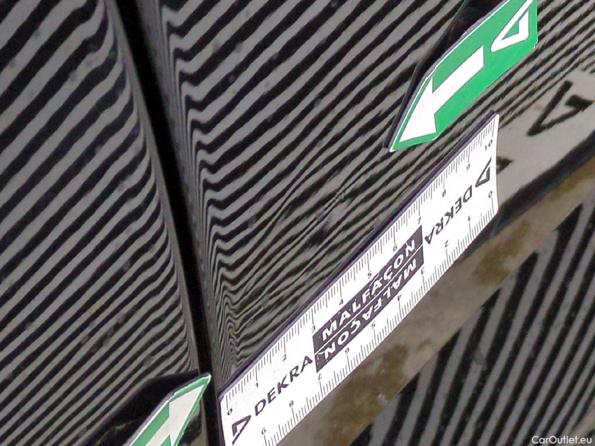  Audi  Q3 AUDI  Sportback / 2019 / 5P / SUV 35 TFSI 150 MHEV S Tronic 7 S EDITION(SL) #16