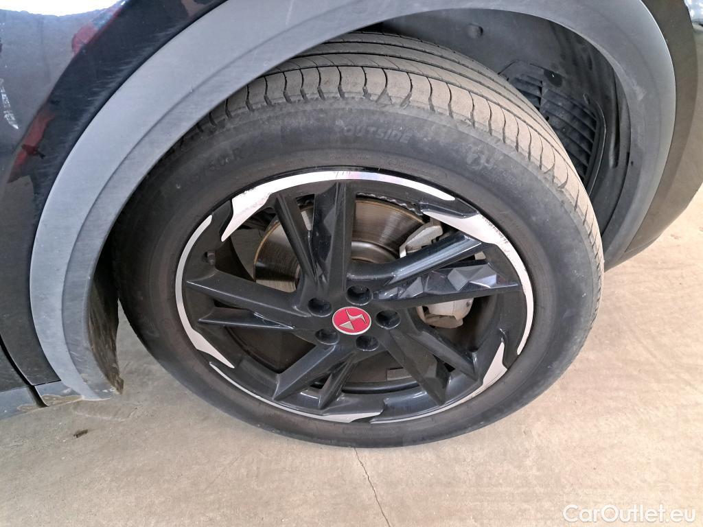  DS  DS7 DS DS 7 Crossback / 2017 / 5P / SUV E-TENSE 4x4 300 PERFORMANCE Line #18