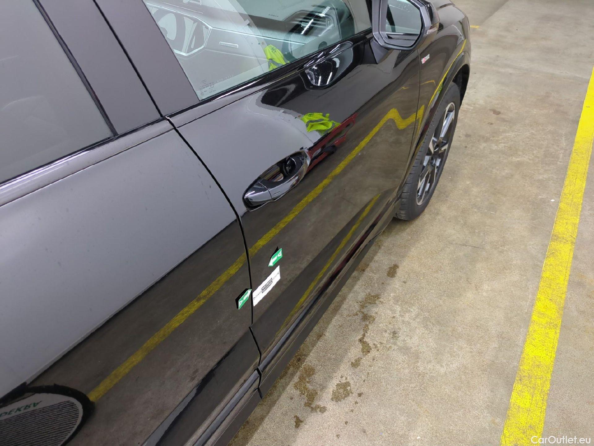  Audi  Q3 AUDI  Sportback / 2019 / 5P / SUV 35 TFSI 150 MHEV S Tronic 7 S EDITION(SL) #17