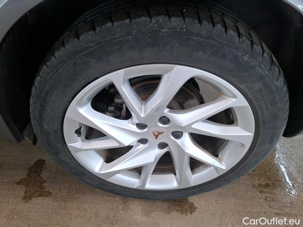  Cupra  Formentor CUPRA  / 2020 / 5P / SUV 1.4 e-HYBRID 204ch DSG6 Business Edition #8