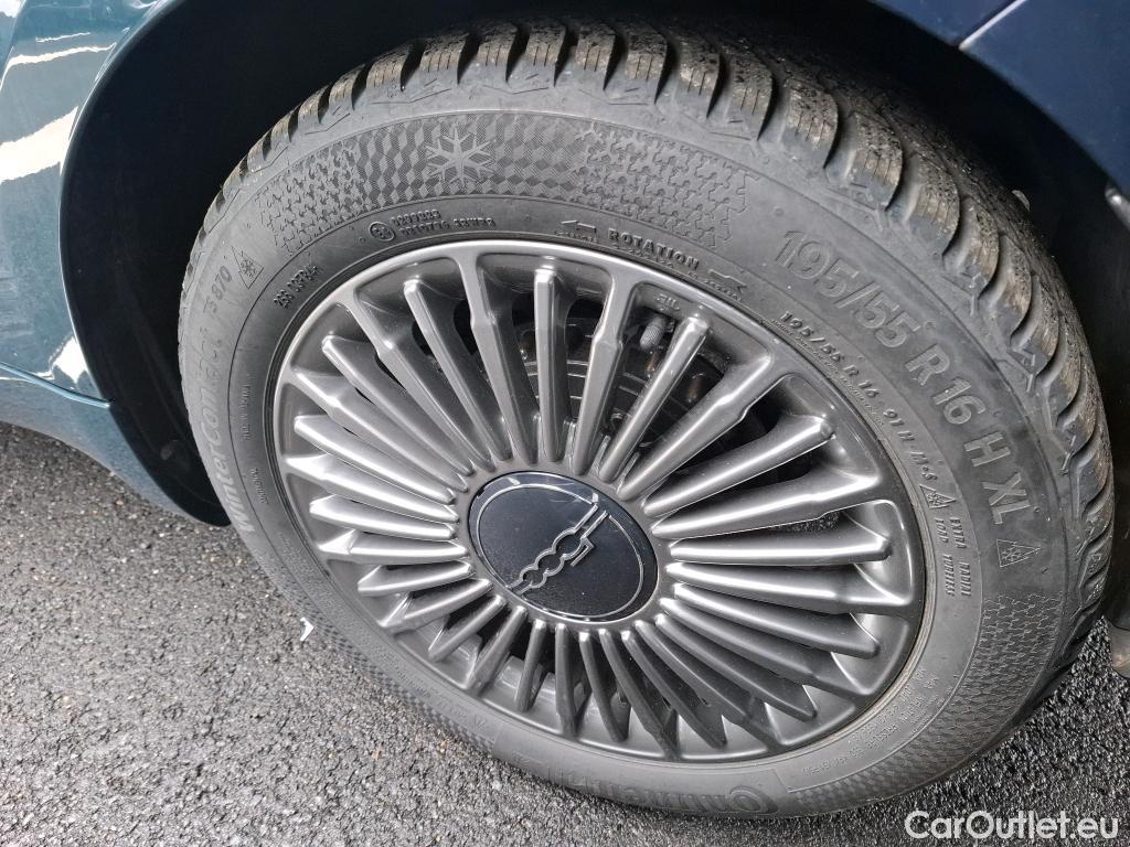  Fiat  500 FIAT   2020  3P  Berline 42kWh Icône #6