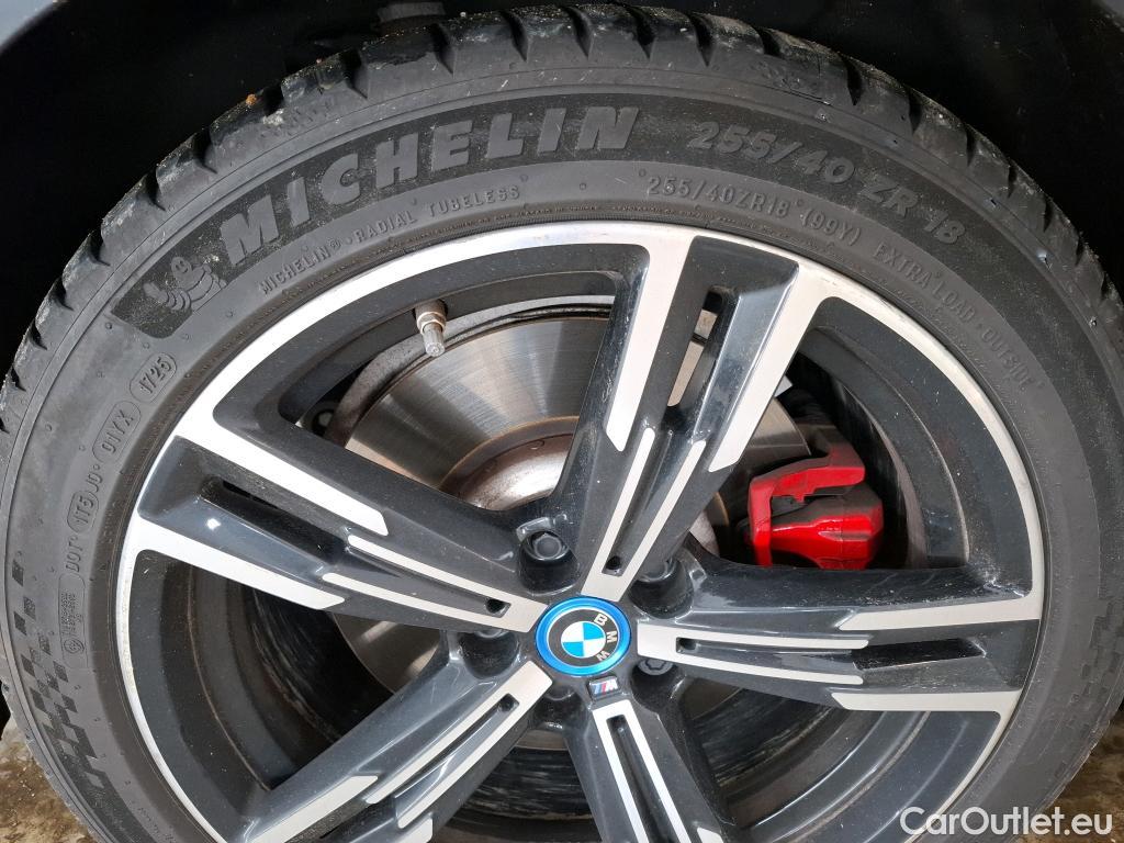  Bmw  Serie 3 BMW Série 3 Touring / 2022 / 5P / Break 320e xDrive 204ch M Sport BVA8 Hybride #18
