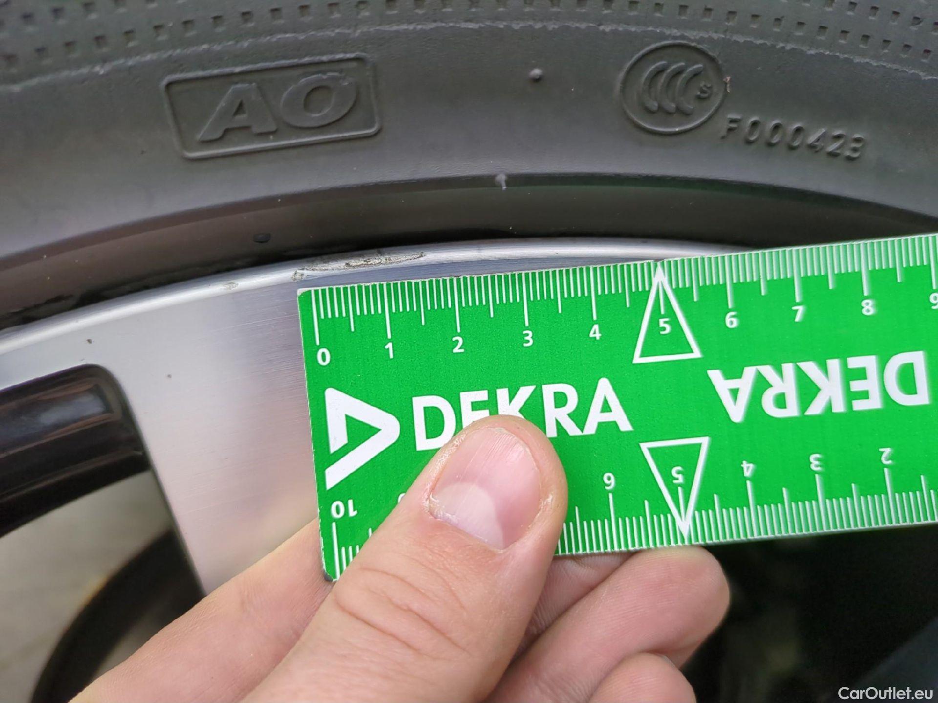  Audi  Q3 AUDI  Sportback / 2019 / 5P / SUV 35 TFSI 150 MHEV S Tronic 7 S EDITION(SL) #13