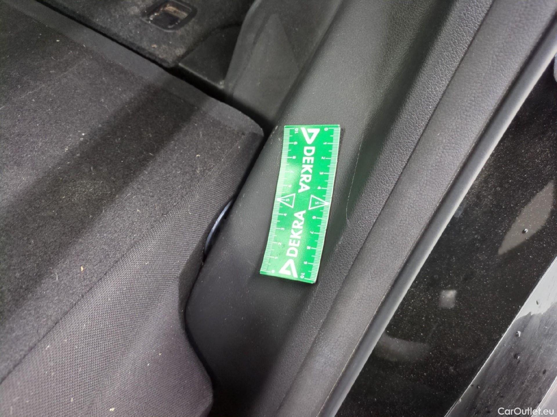  Hyundai  Konna Kona Business Hybrid 2WD 1.6 GDI 140CV BVA6 E6d #5