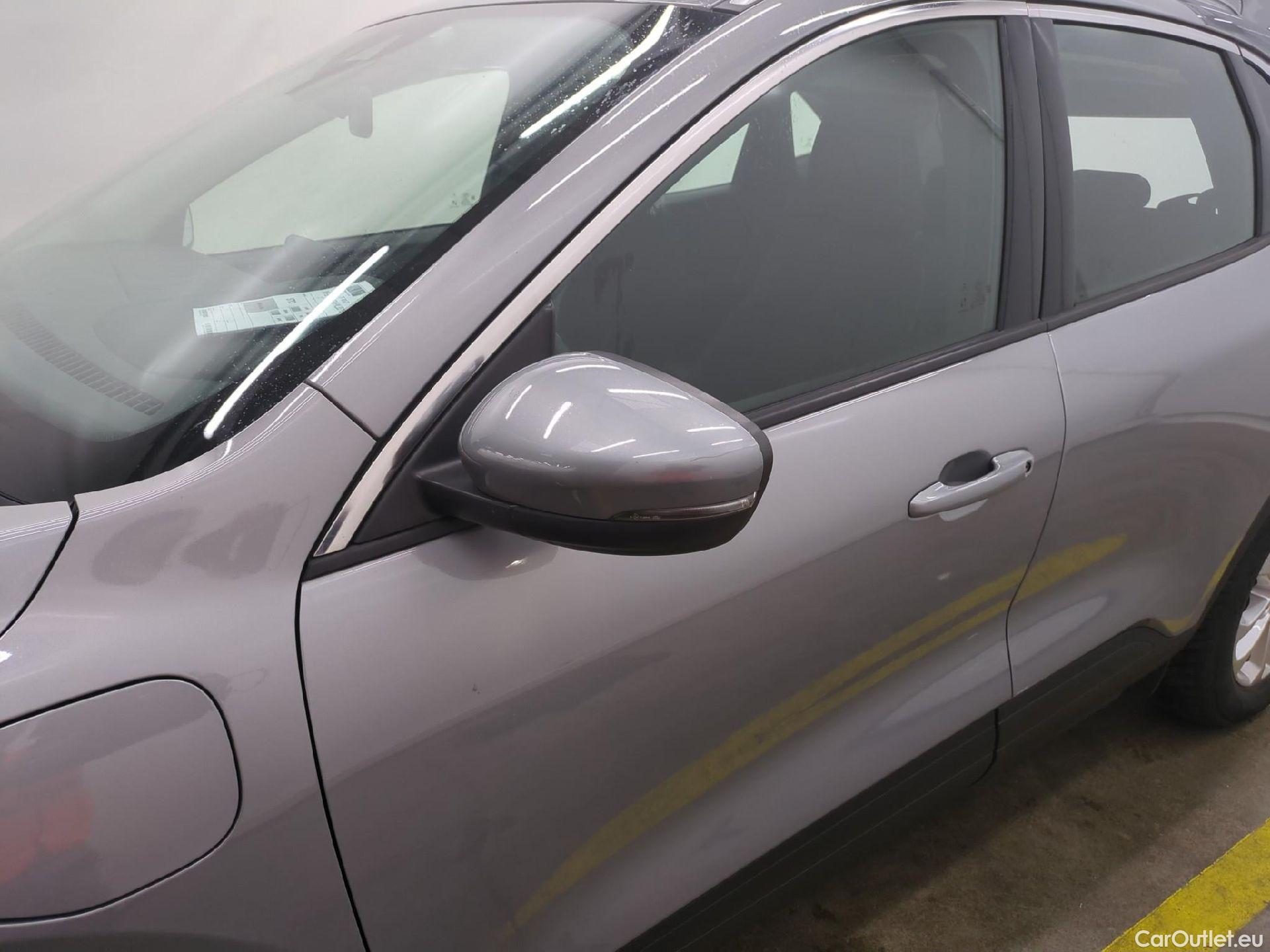  Ford  Kuga FORD  / 2019 / 5P / SUV 2.5 Dur 225 hybrid PHEV Pshift Titanium #15