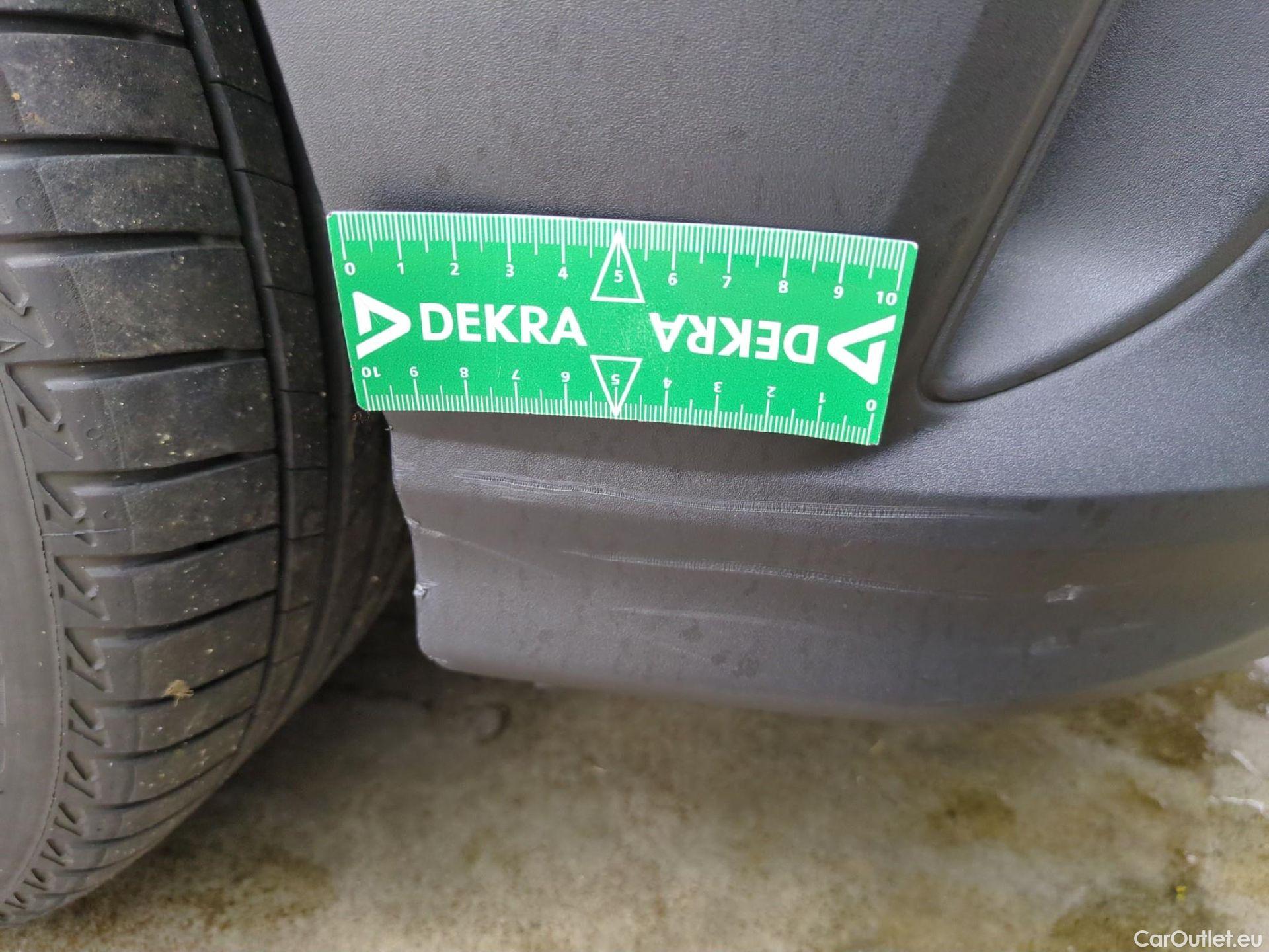  Hyundai  Konna Kona Business Hybrid 2WD 1.6 GDI 140CV BVA6 E6d #46