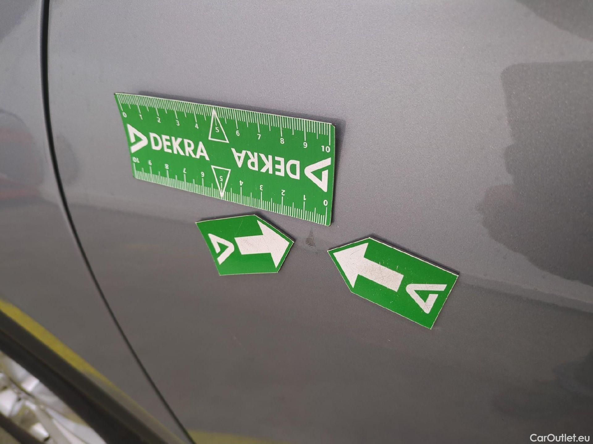  Ford  Kuga FORD  / 2019 / 5P / SUV 2.5 Dur 225 hybrid PHEV Pshift Titanium #11