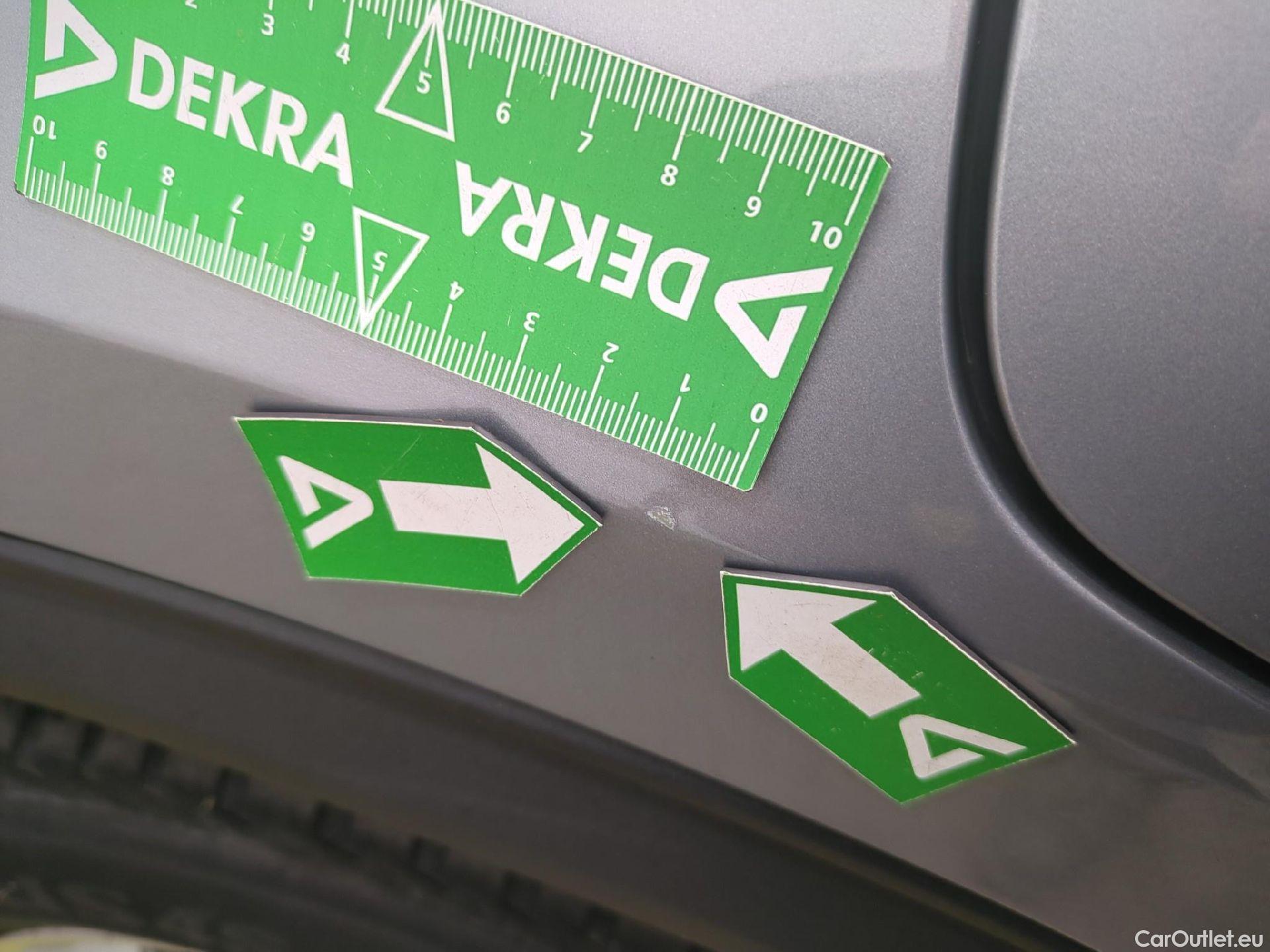  Ford  Kuga FORD  / 2019 / 5P / SUV 2.5 Dur 225 hybrid PHEV Pshift Titanium #13