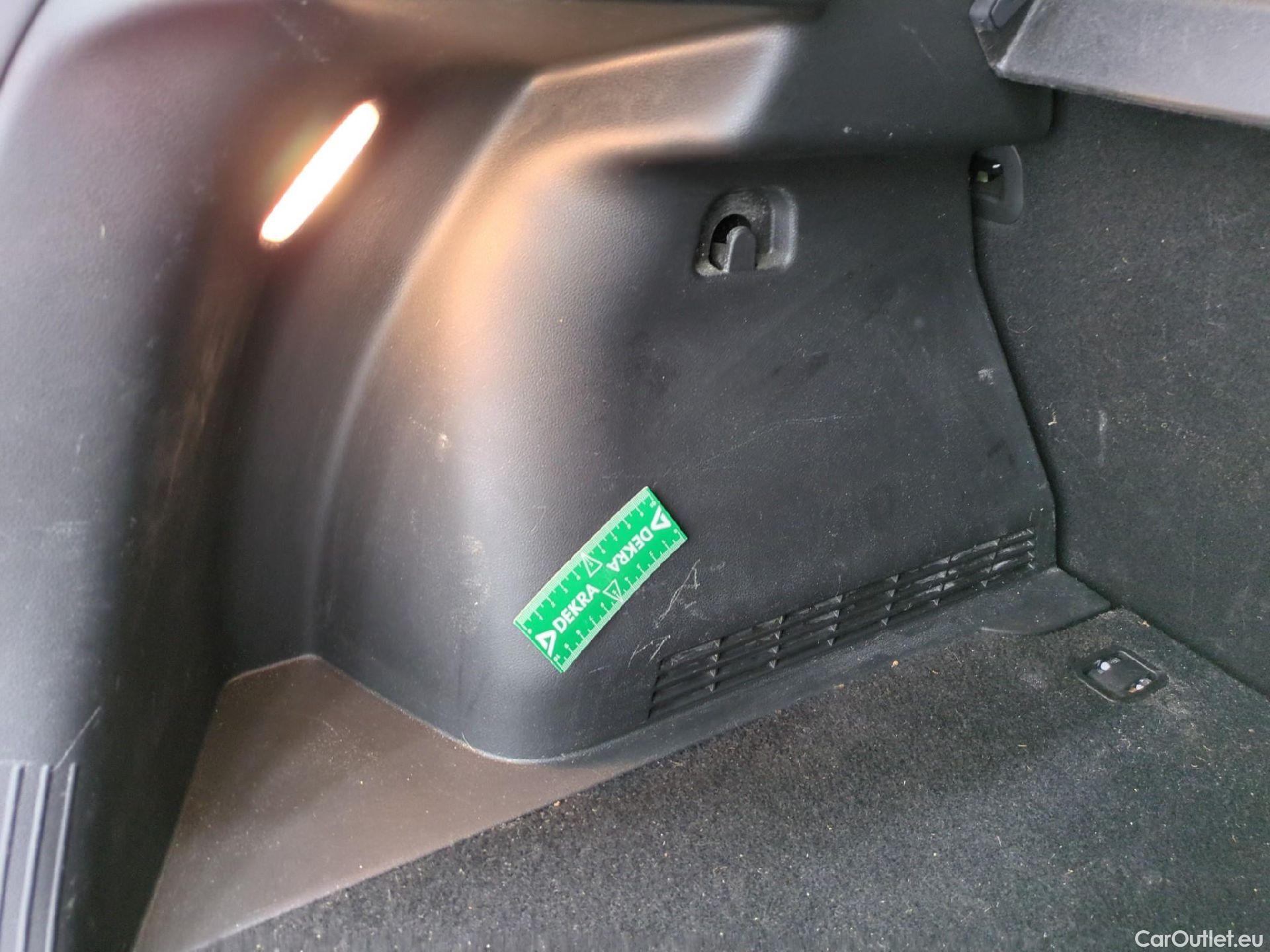  Hyundai  Konna Kona Business Hybrid 2WD 1.6 GDI 140CV BVA6 E6d #8