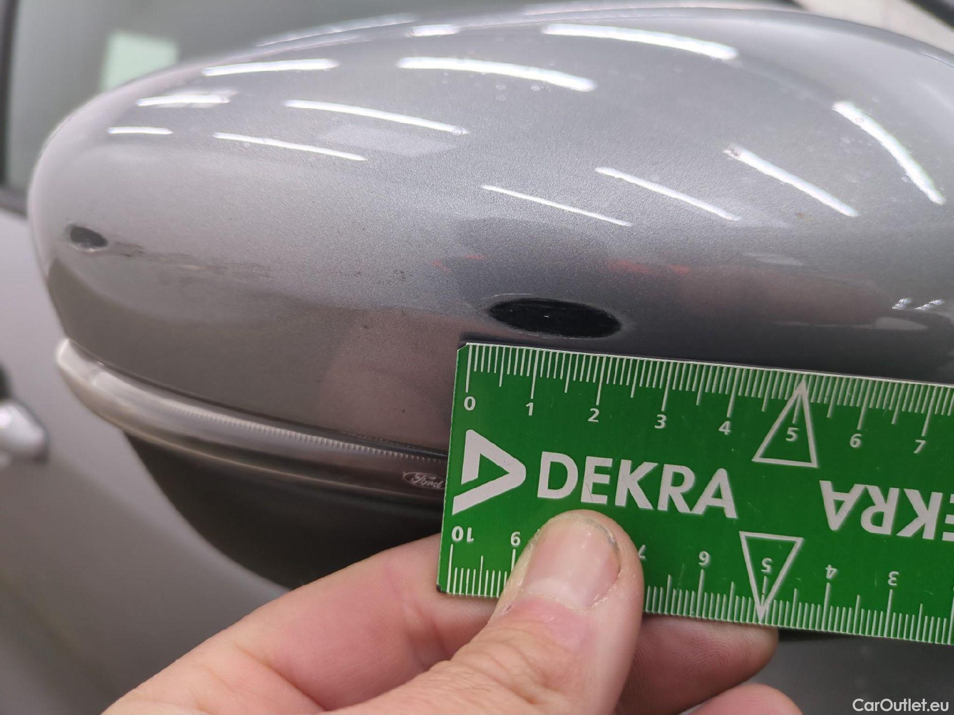  Ford  Kuga FORD  / 2019 / 5P / SUV 2.5 Dur 225 hybrid PHEV Pshift Titanium #37