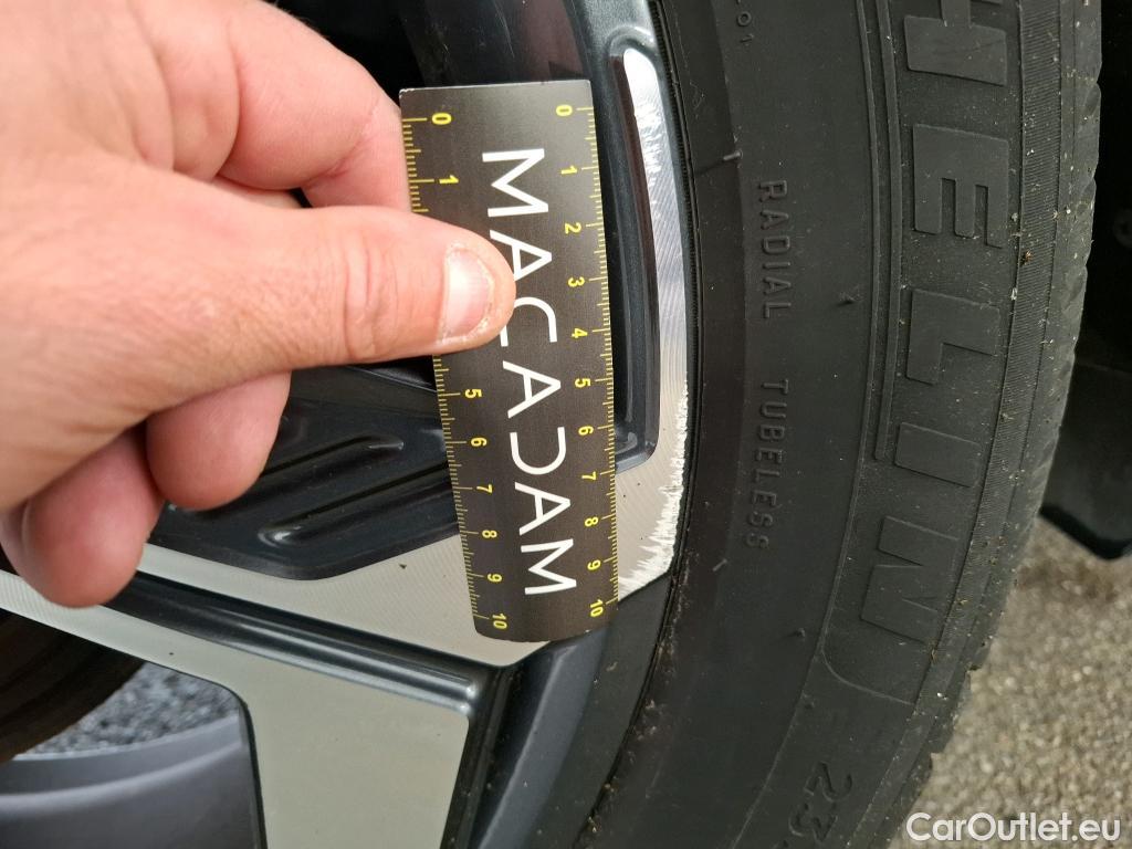  Hyundai  Tucson HYUNDAI  / 2020 / 5P / SUV 1.6 PHEV 265 HTRAC EXECUTIVE 4WD AUTO #9