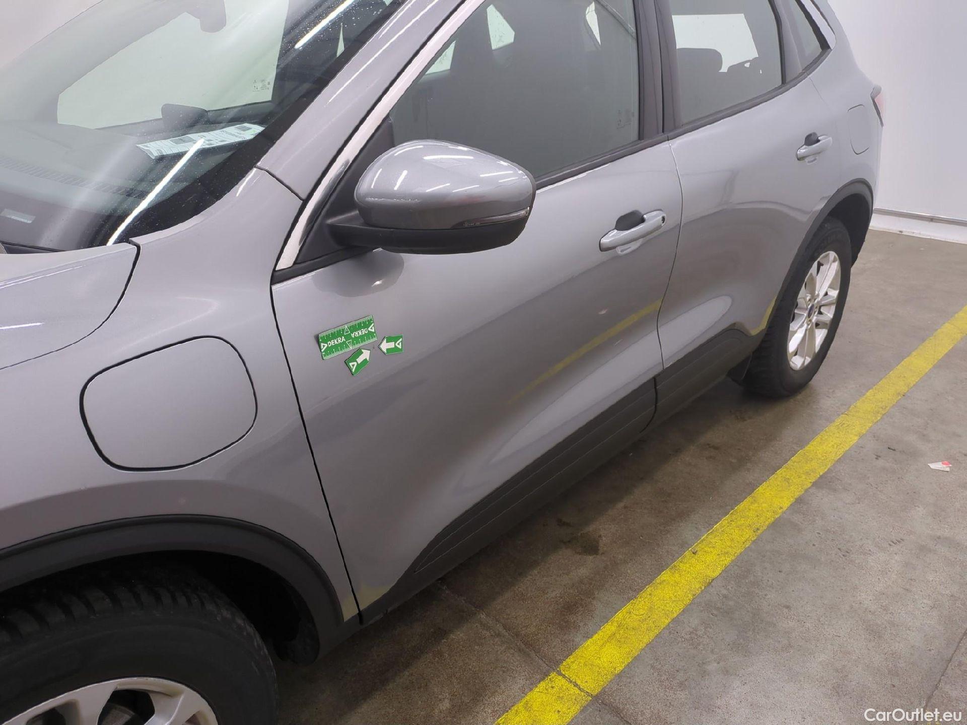  Ford  Kuga FORD  / 2019 / 5P / SUV 2.5 Dur 225 hybrid PHEV Pshift Titanium #12