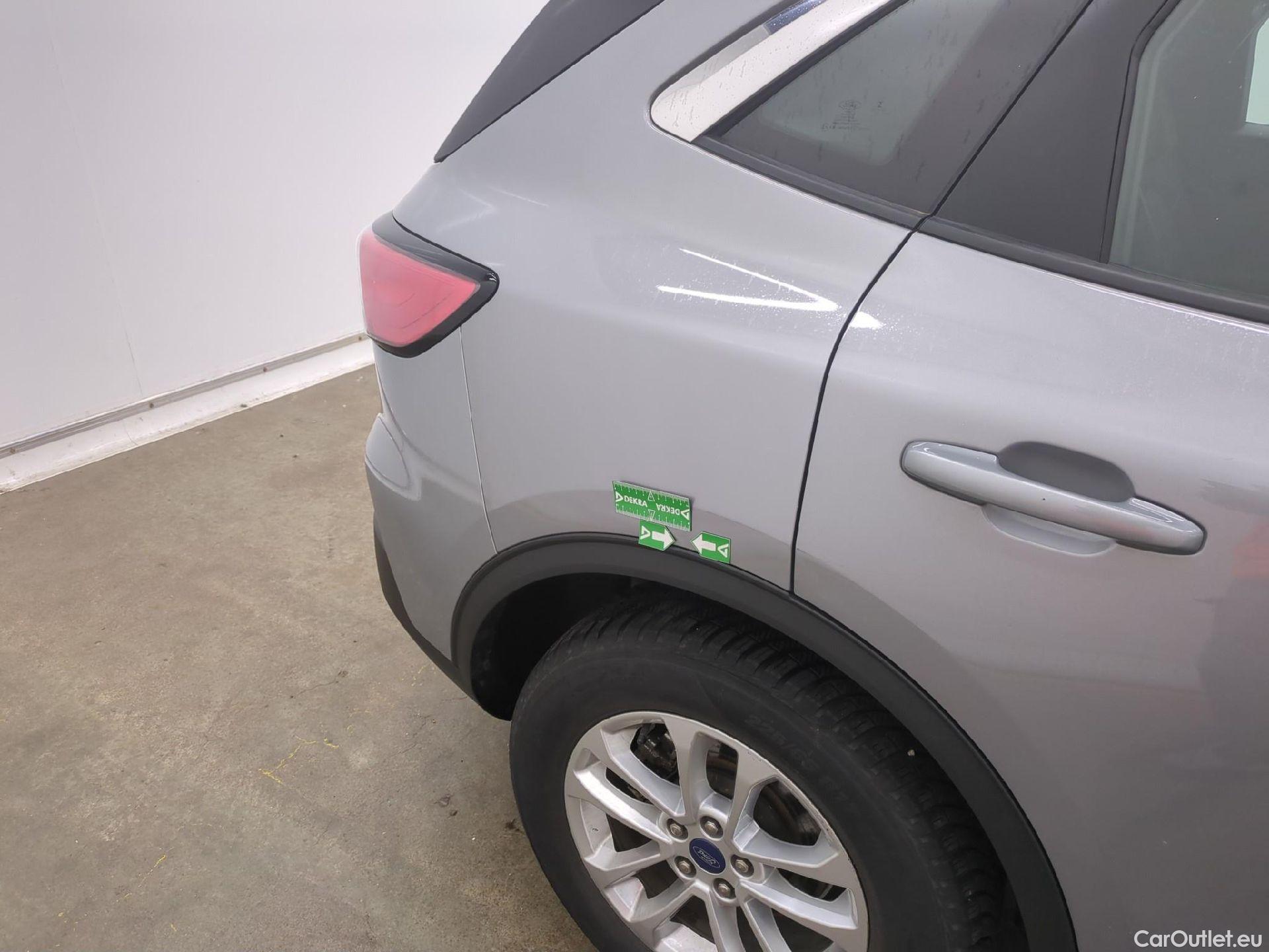  Ford  Kuga FORD  / 2019 / 5P / SUV 2.5 Dur 225 hybrid PHEV Pshift Titanium #29