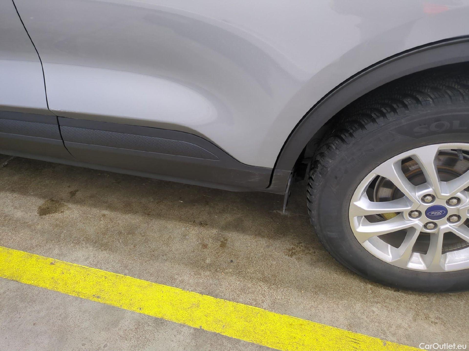  Ford  Kuga FORD  / 2019 / 5P / SUV 2.5 Dur 225 hybrid PHEV Pshift Titanium #21