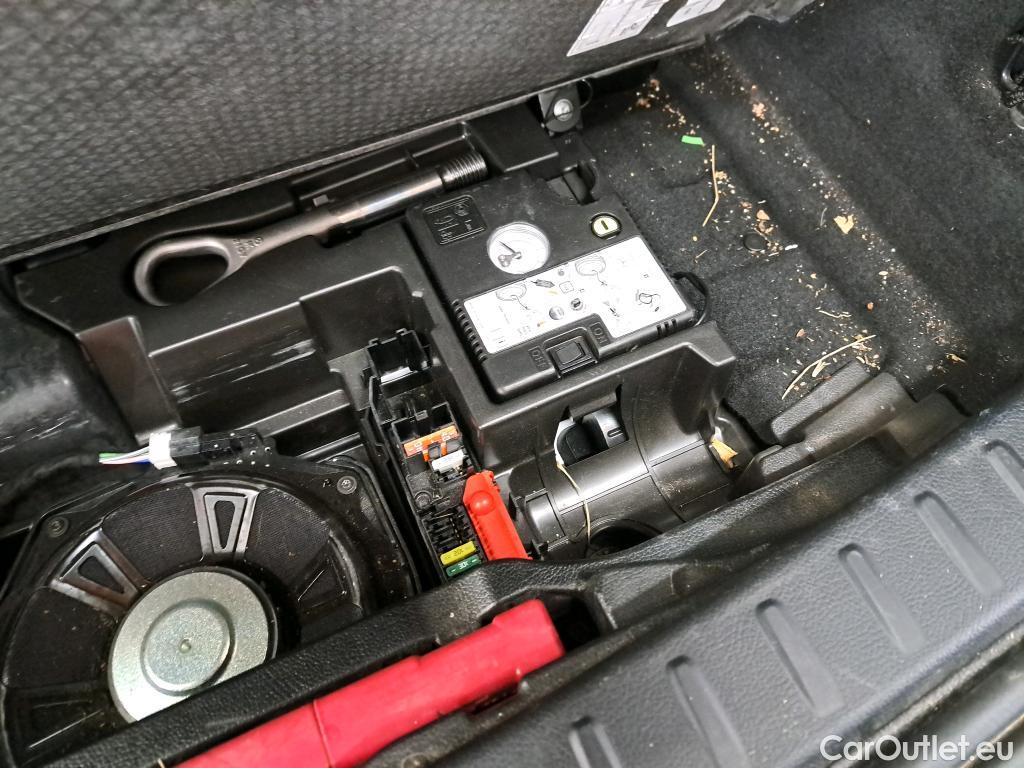  Mercedes  GLA MERCEDES-BENZ  / 2020 / 5P / SUV 1.3  250 e AMG LINE DCT #5