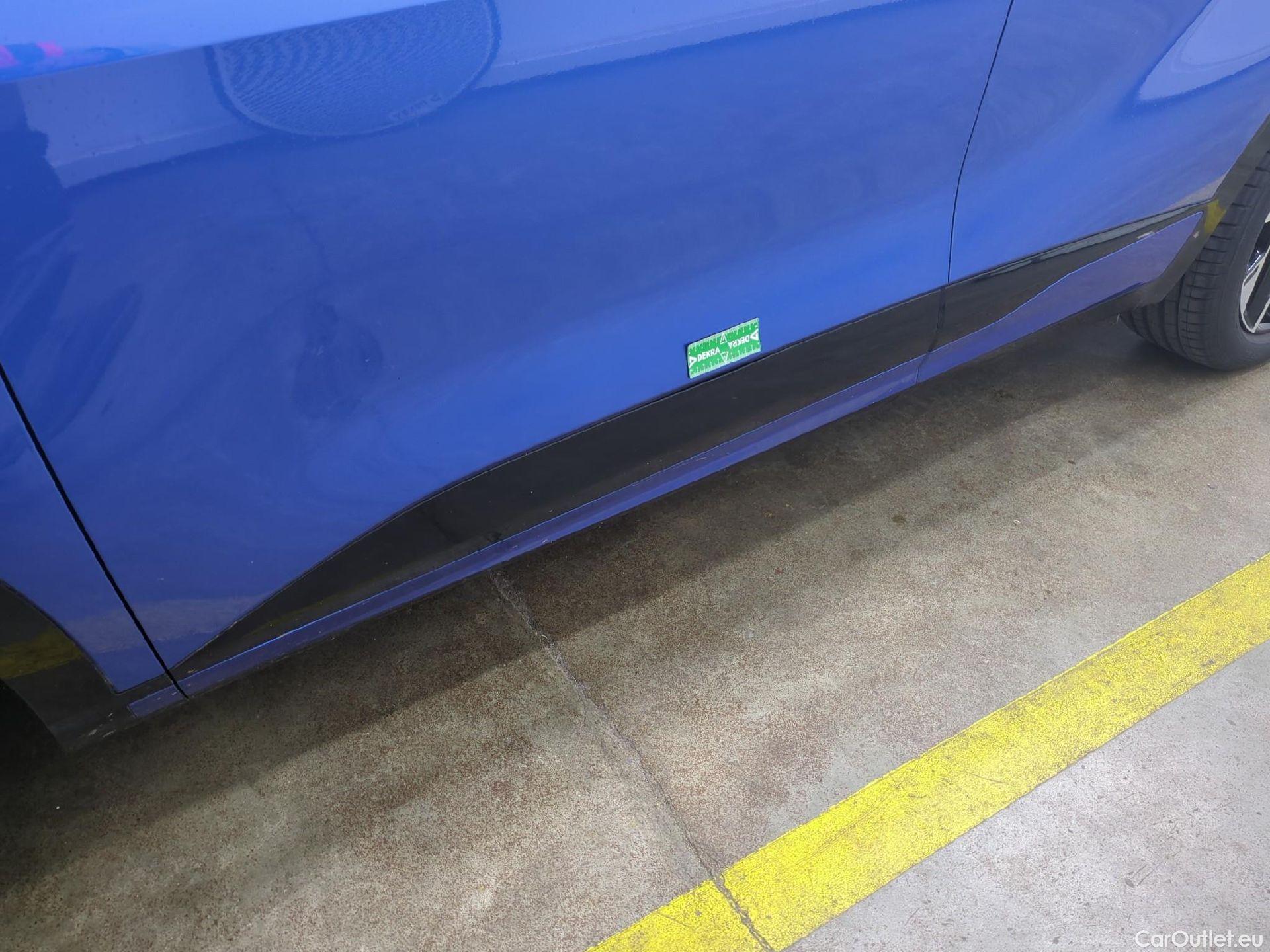  KIA  Sportage KIA  / 2021 / 5P / SUV 1.6 T-GDI 265 PHEV AUTO 4WD GT-L PREM BU #19